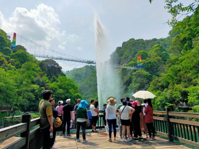 三清山逍遥谷：清凉水季，乐迎暑期